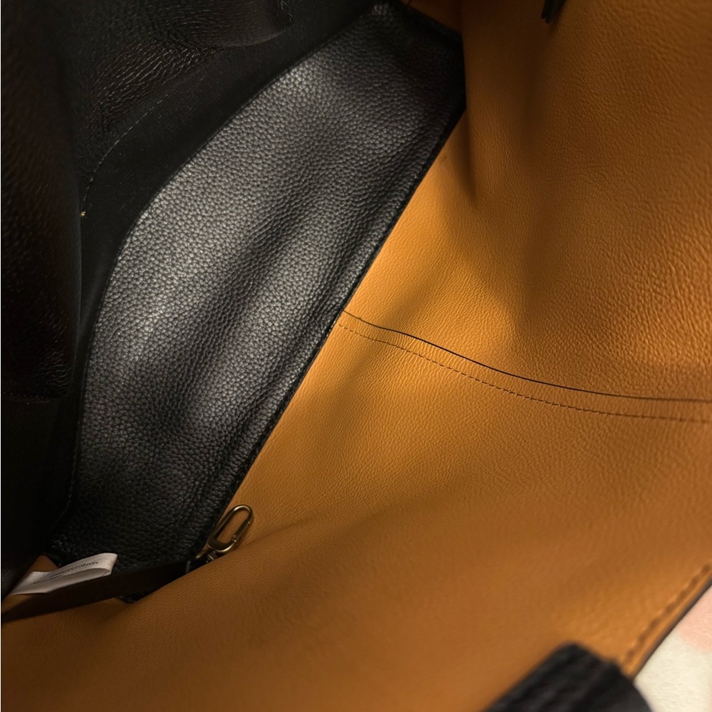 HOBO Vida Black Leather Tote Bag - Picture 7 of 15